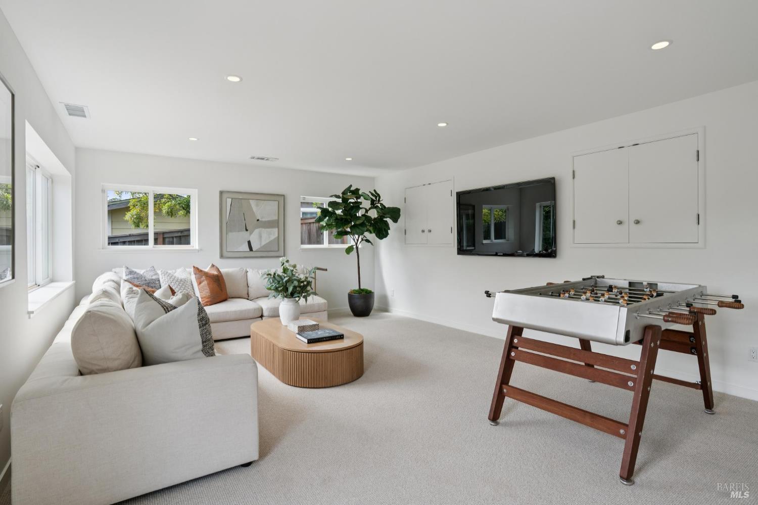 87 Bay Vista Drive