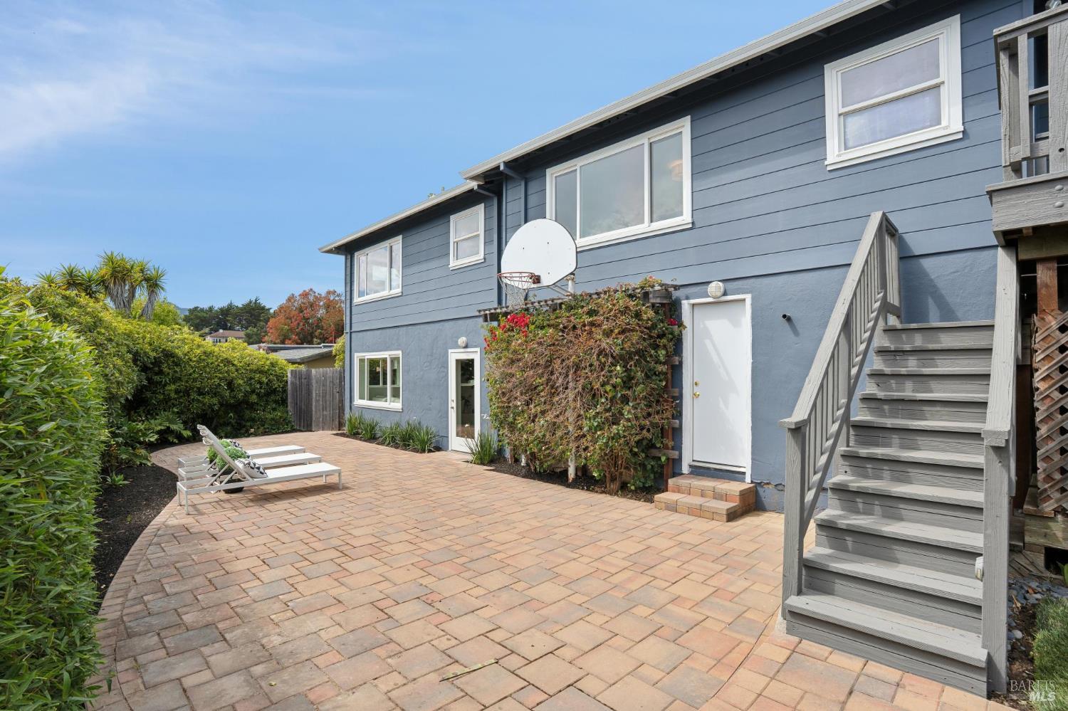 87 Bay Vista Drive