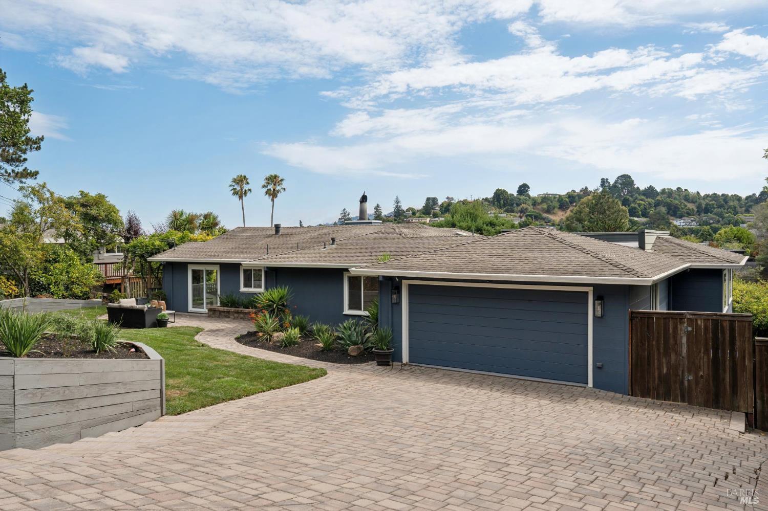 87 Bay Vista Drive
