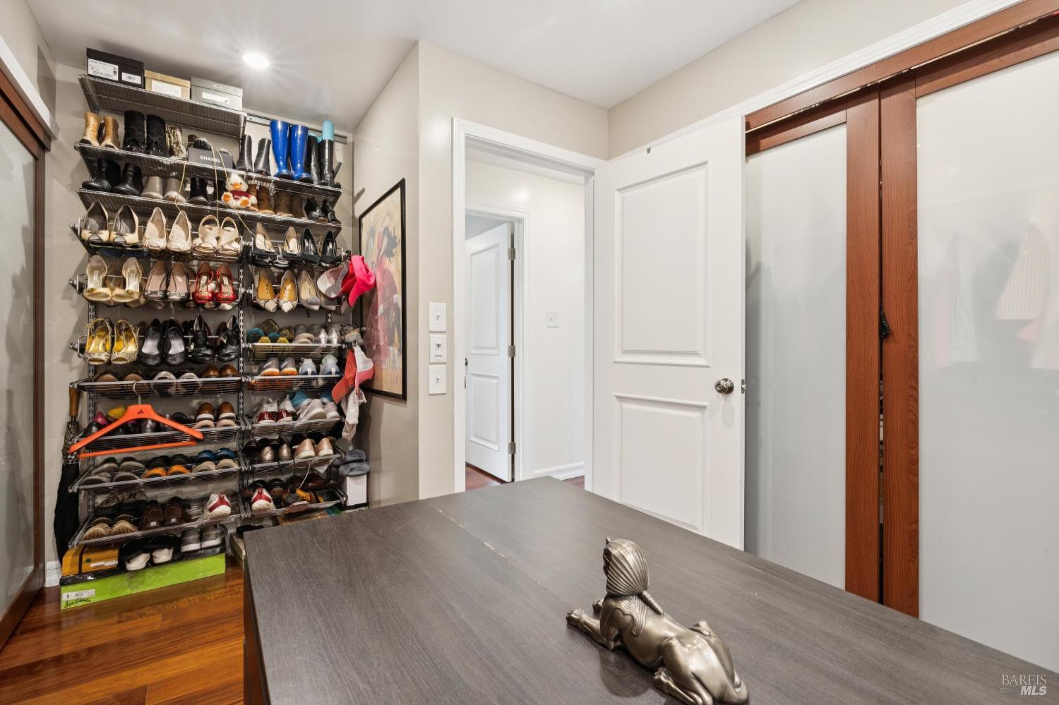10 N Knoll Road
