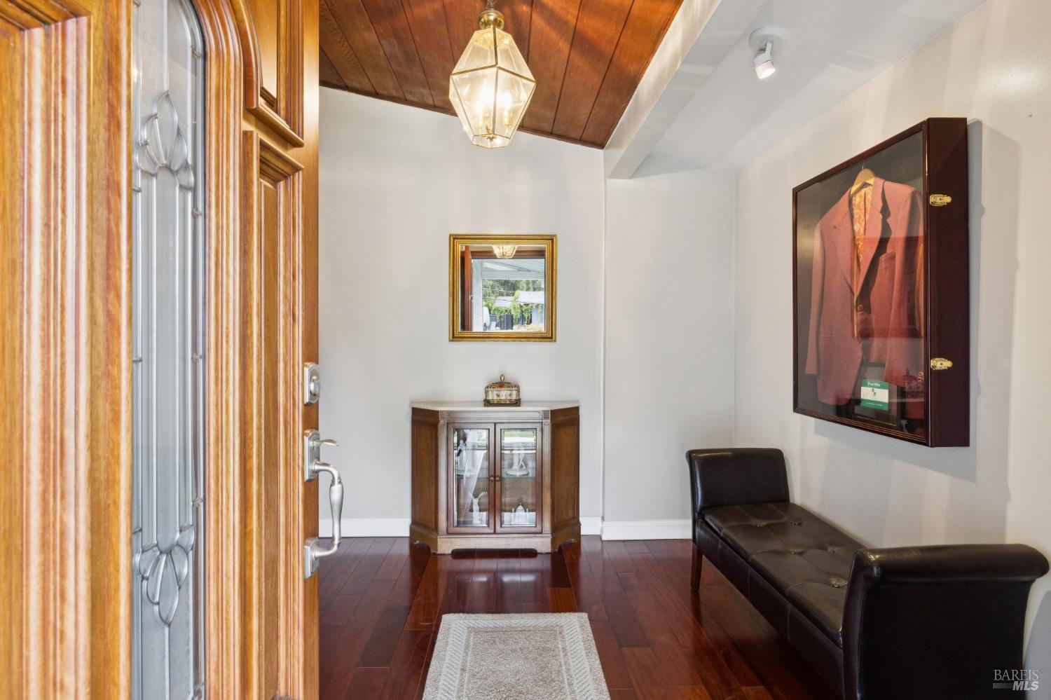 10 N Knoll Road