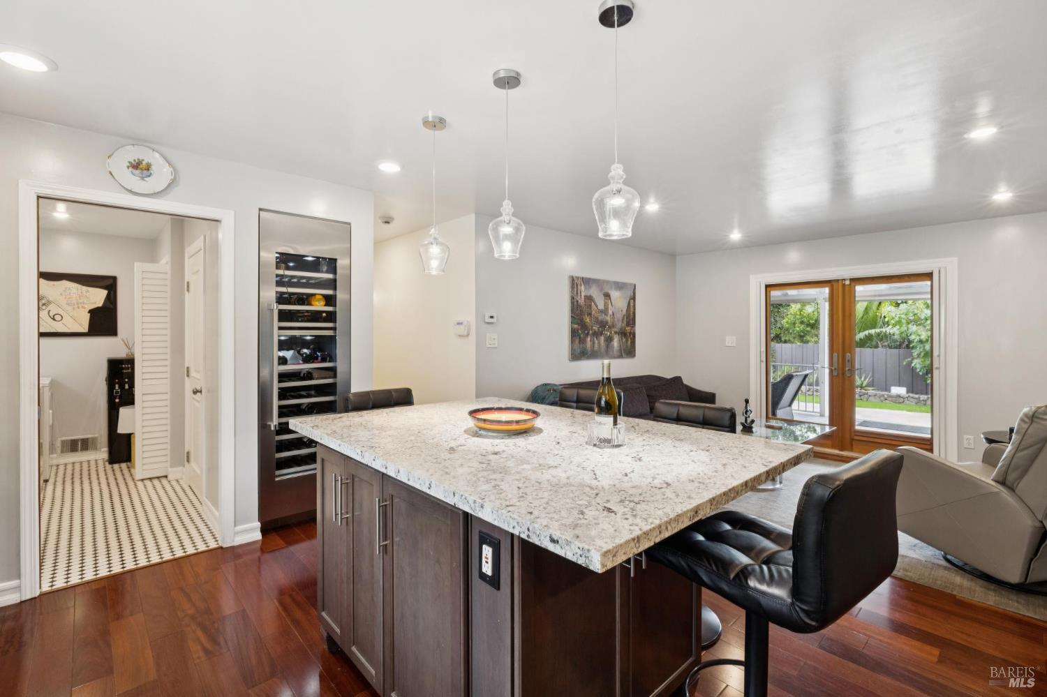 10 N Knoll Road
