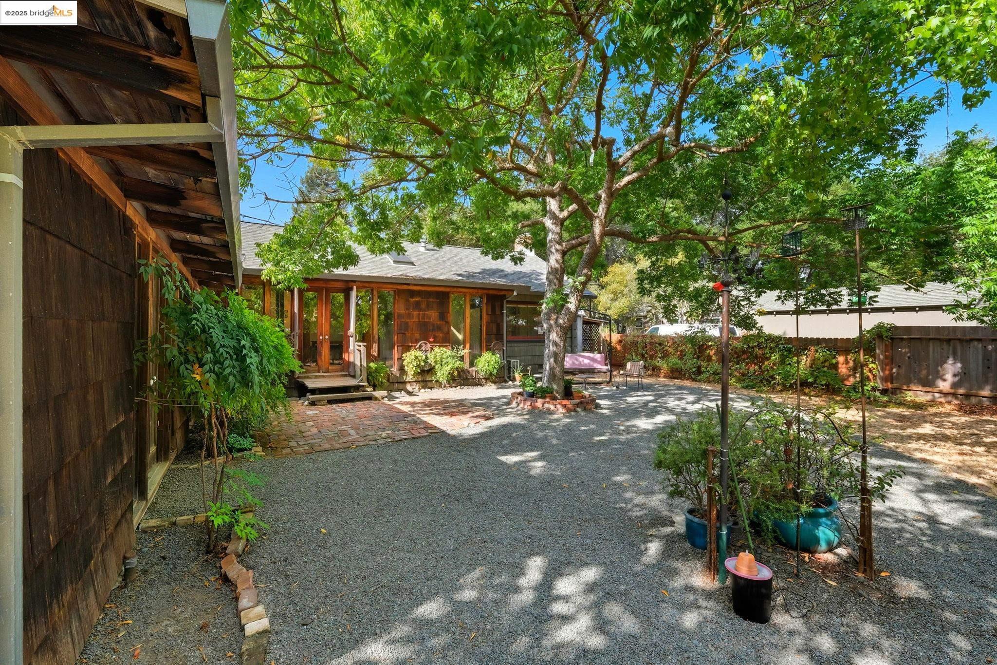 156 Lancaster Rd
