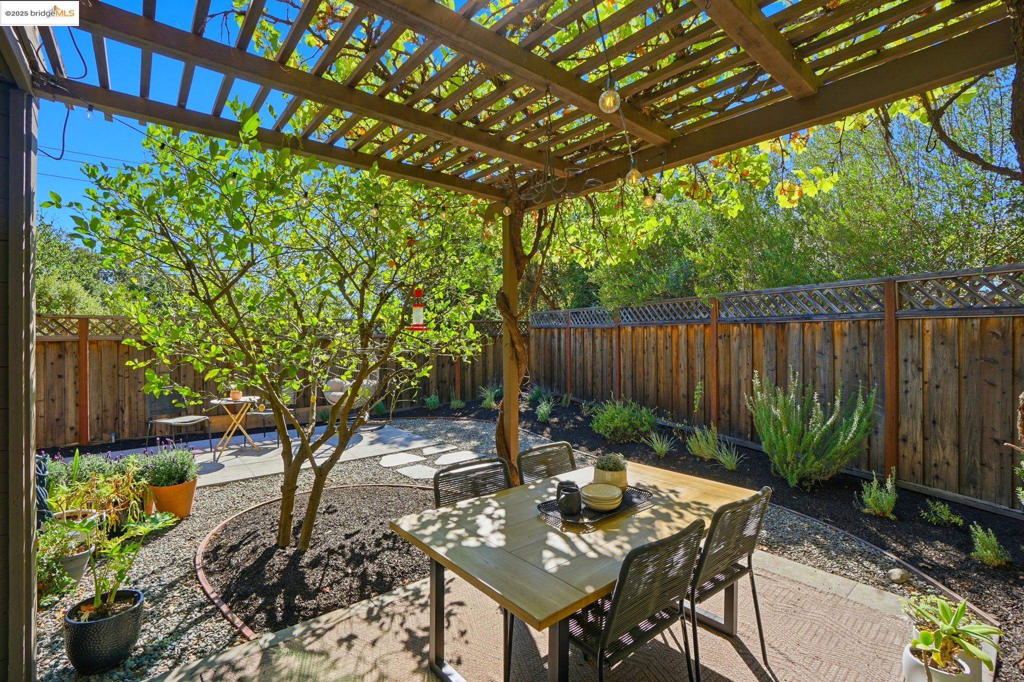 3075 Camino Diablo, Lafayette