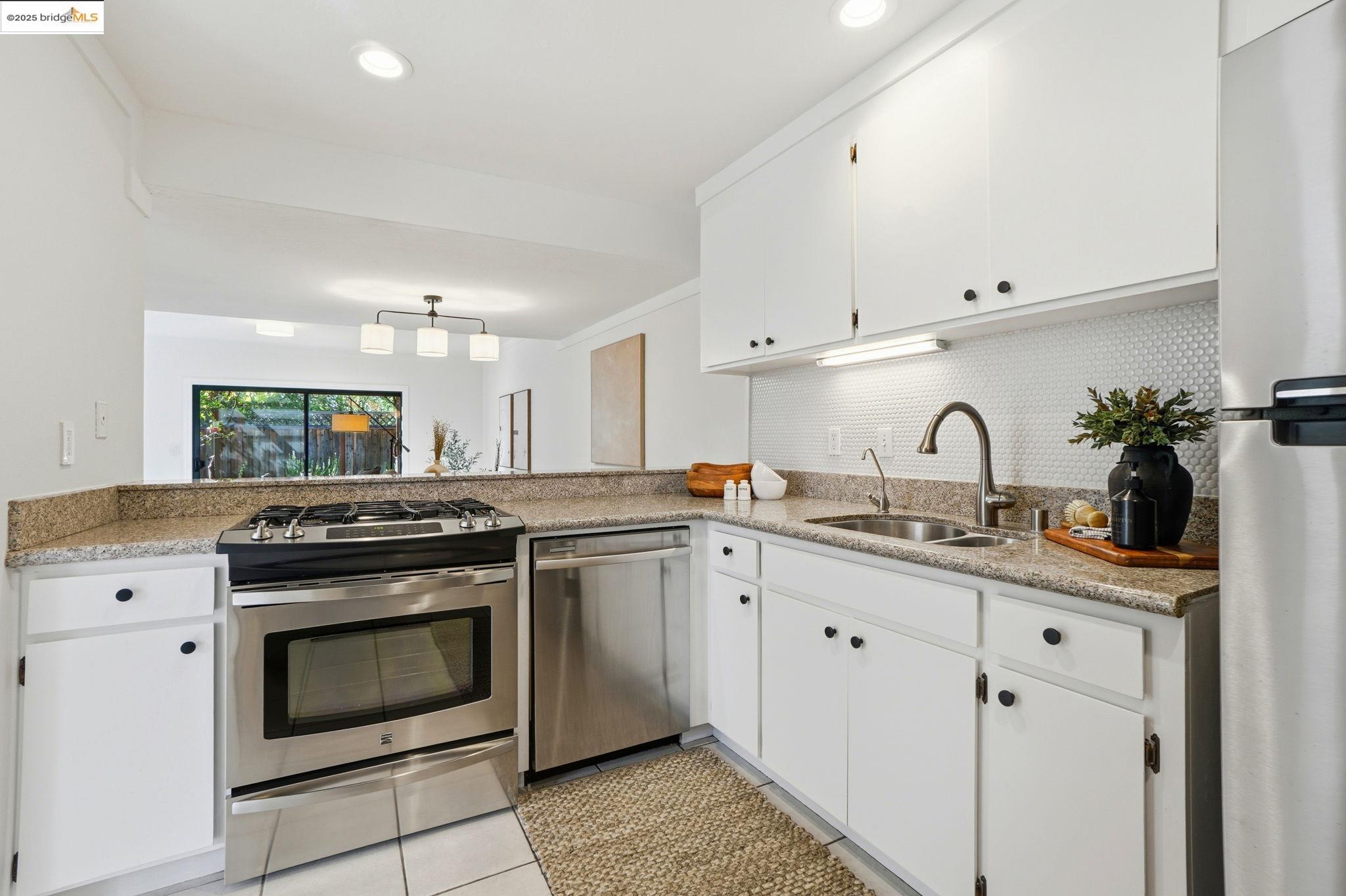 3075 Camino Diablo, Lafayette