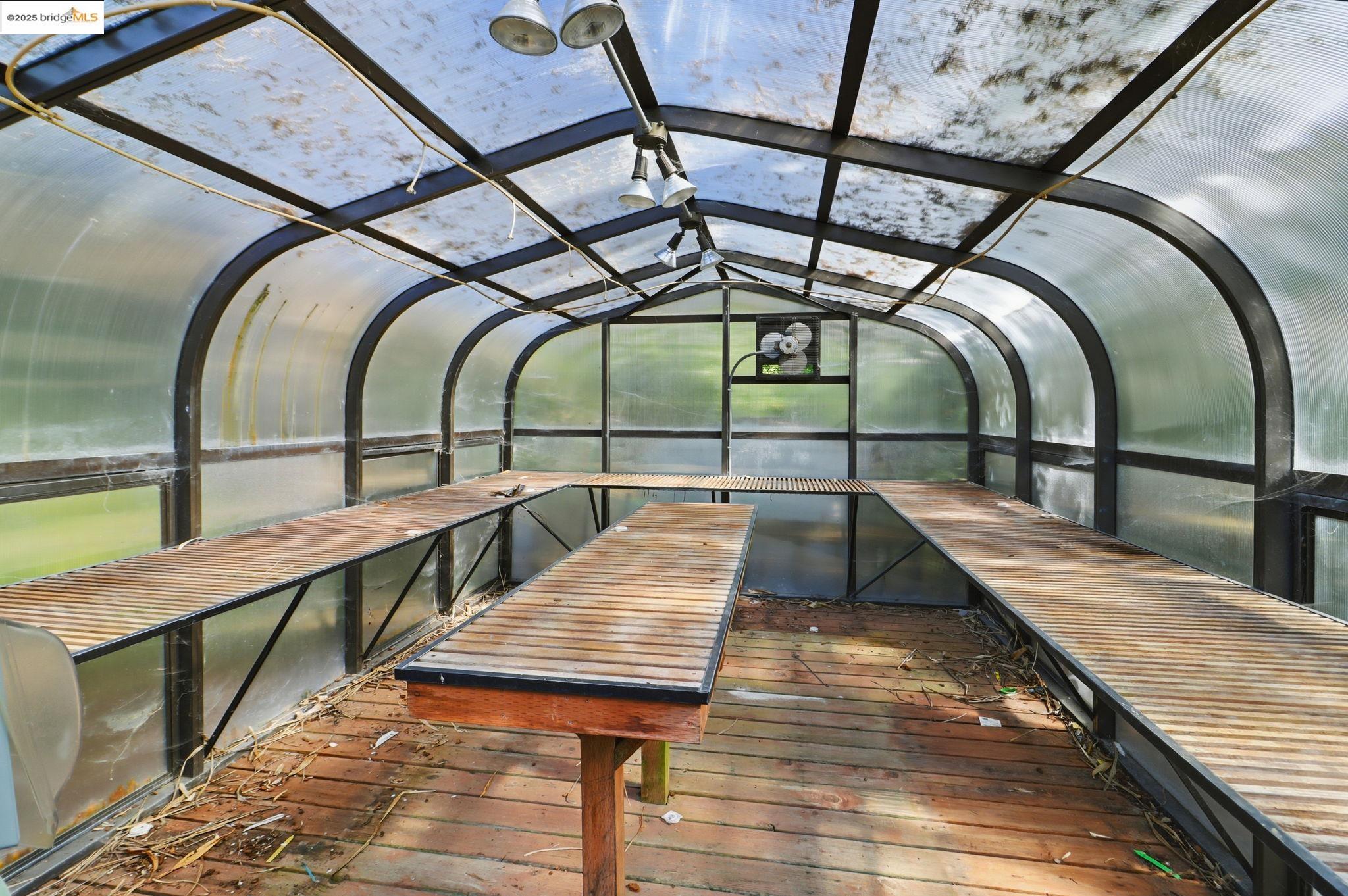 2383 Thackeray Dr, Oakland