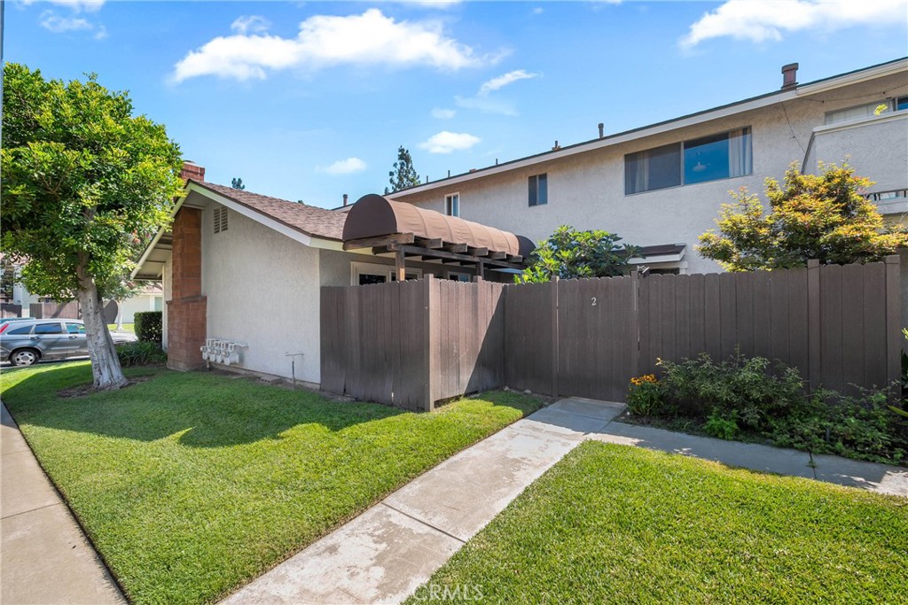 176 Whitney Avenue 2