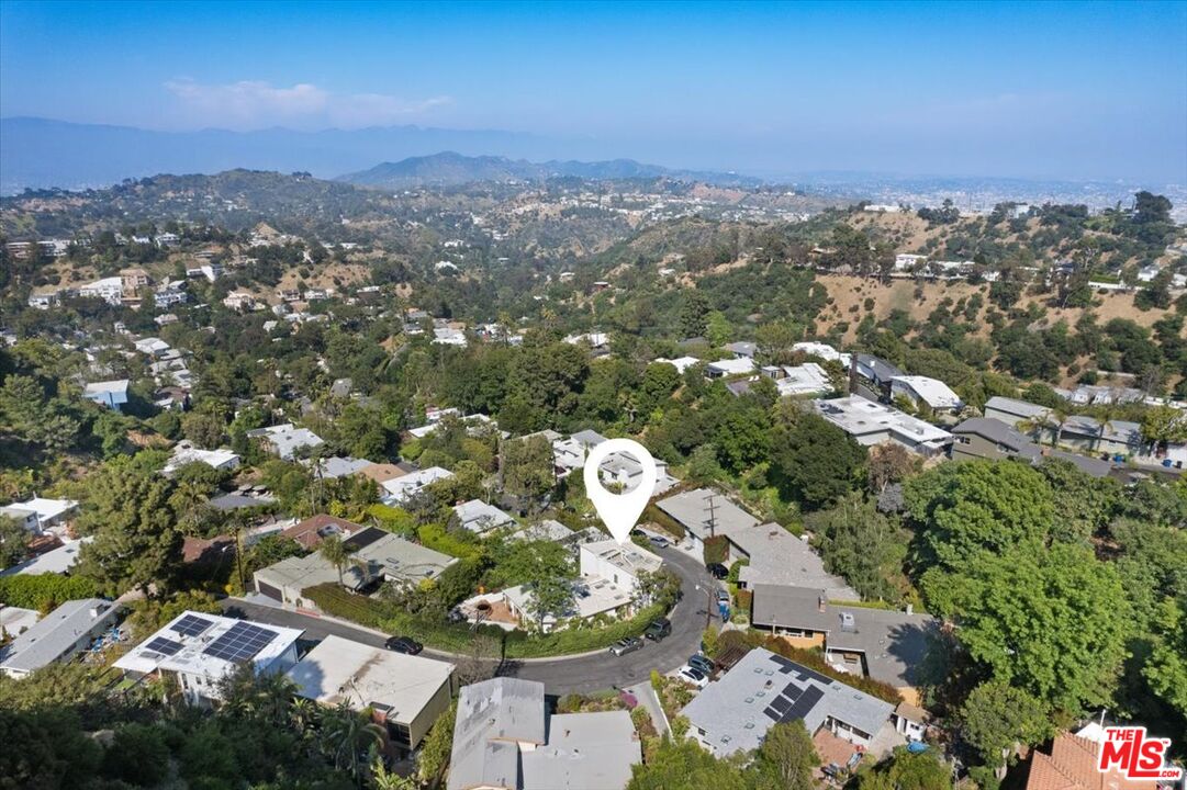 2145 Sunset Crest Dr
