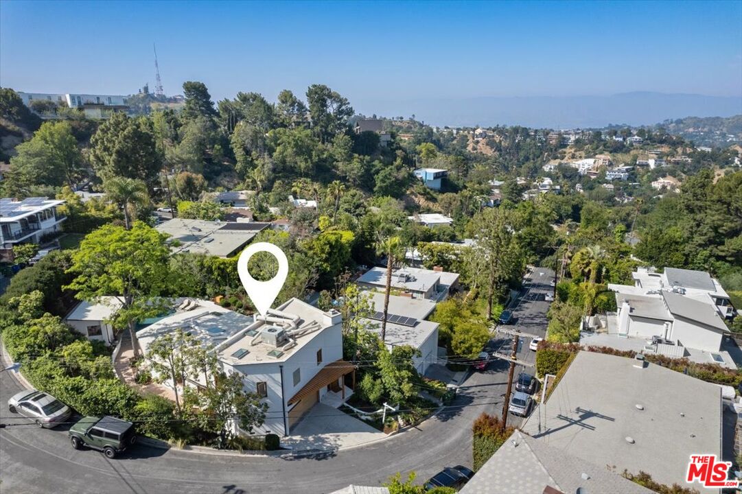 2145 Sunset Crest Dr