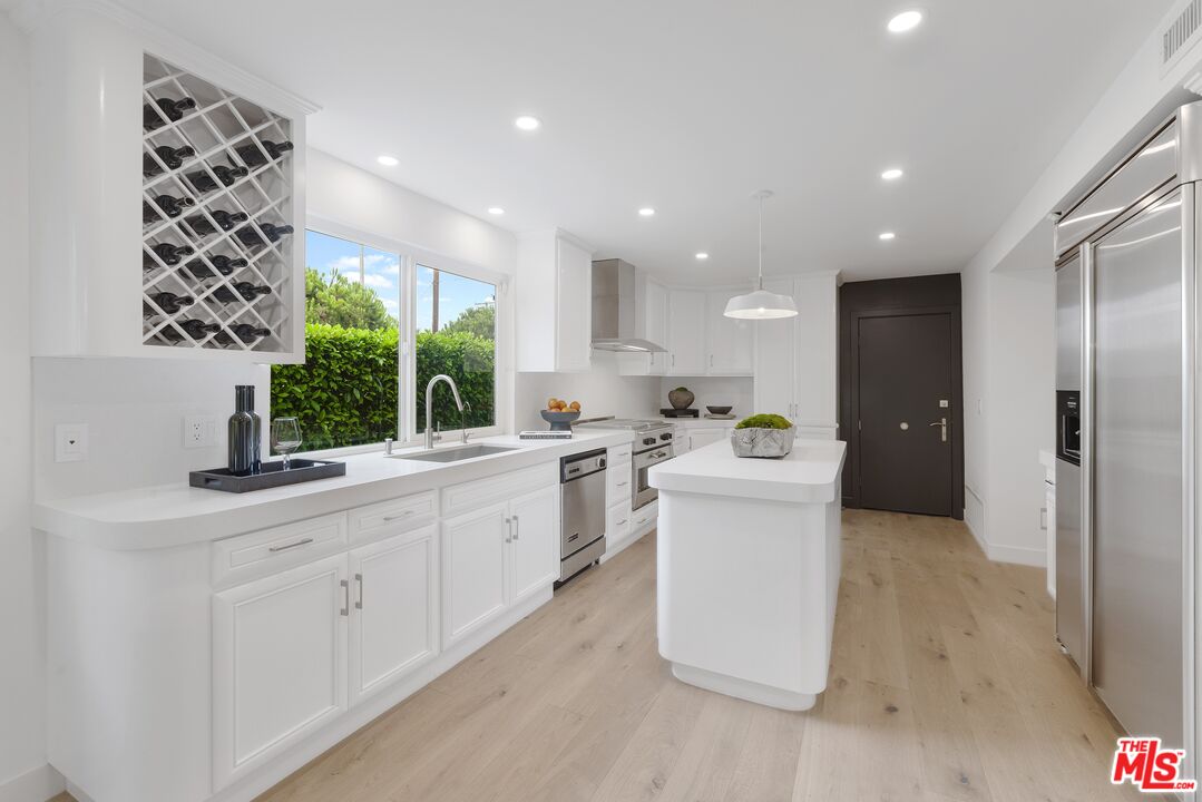 409 Grand Blvd