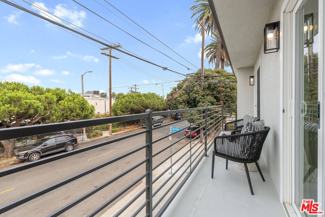 409 Grand Blvd