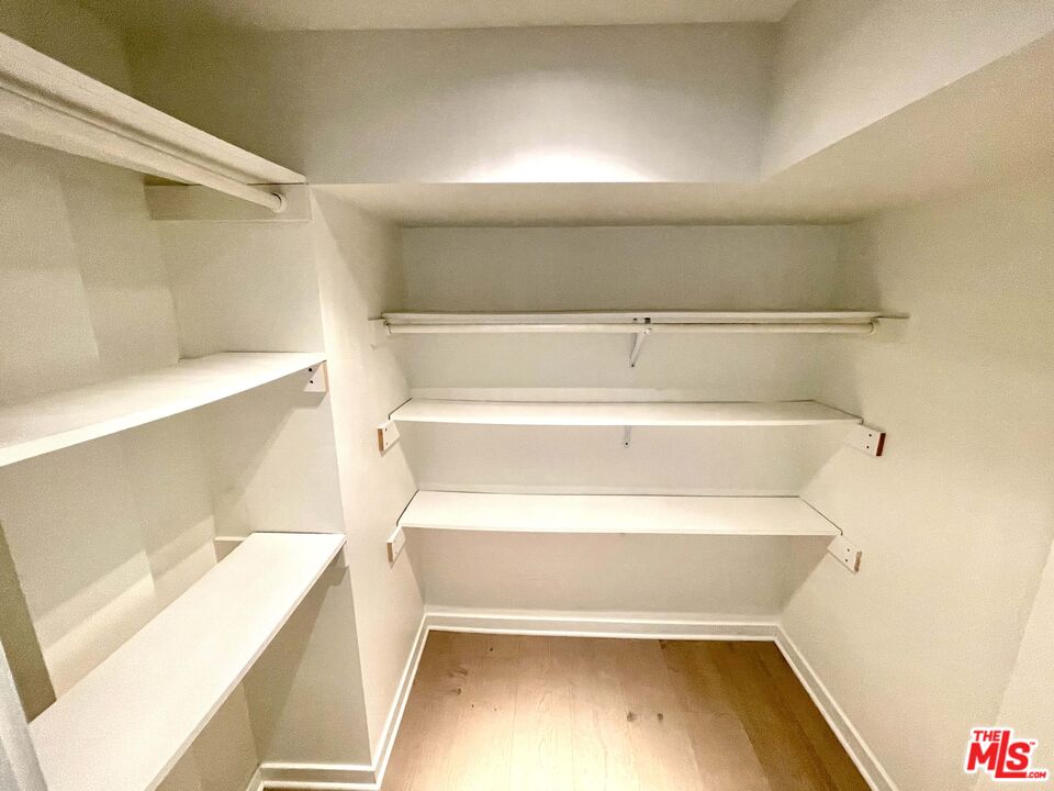 1610 Broadway Unit: #101