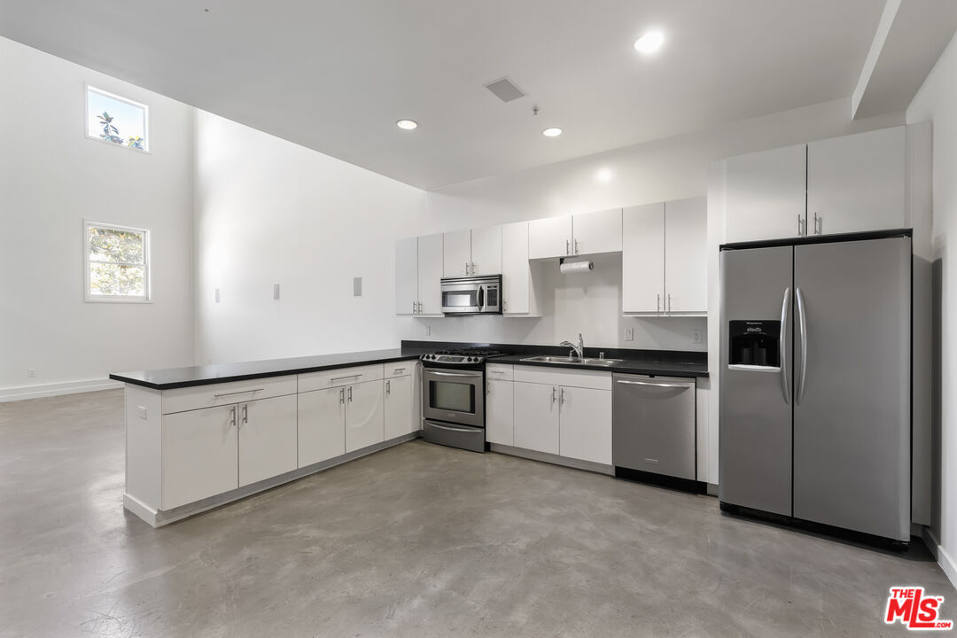 1610 Broadway Unit: #103