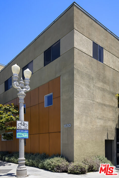 1610 Broadway Unit: #103