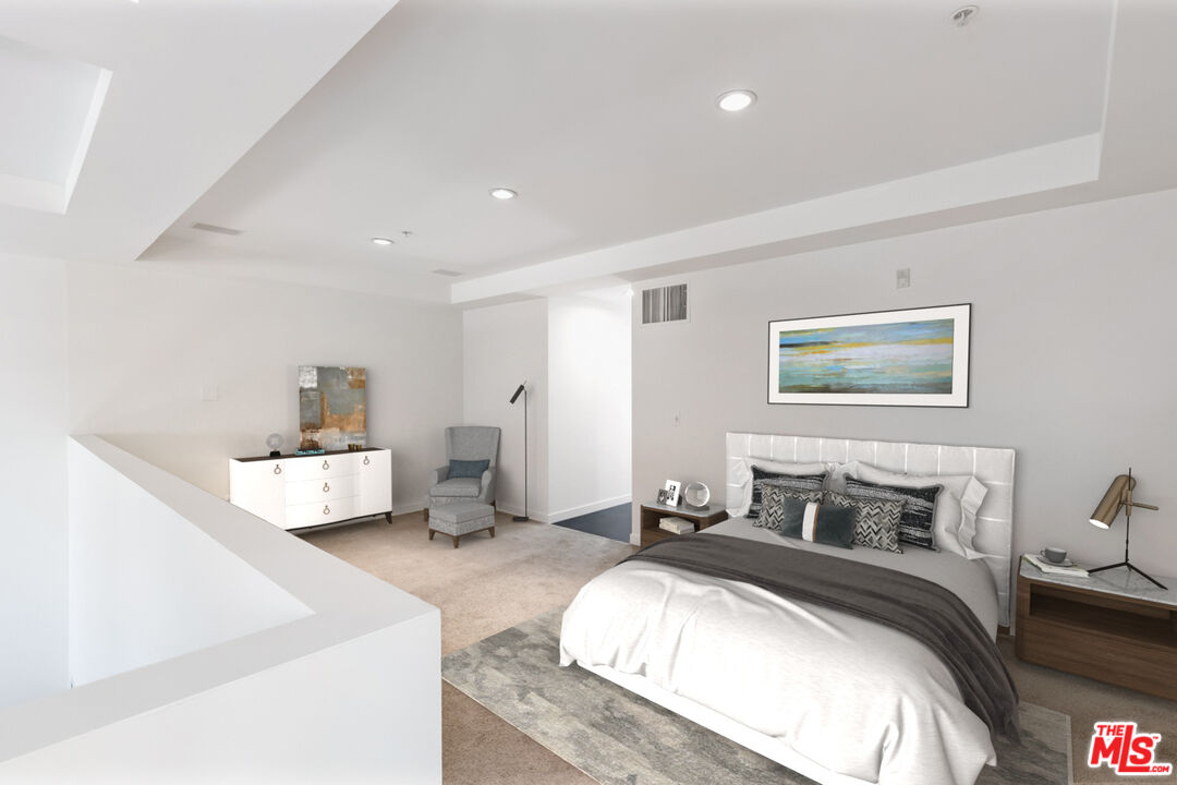 1610 Broadway Unit: #103