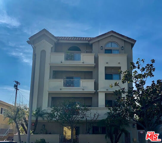1409 ARMACOST AVE Unit: 101