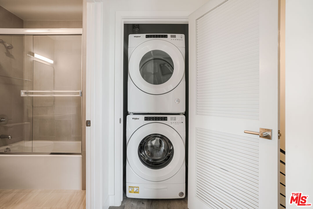 3308 Mentone Ave Unit: 203