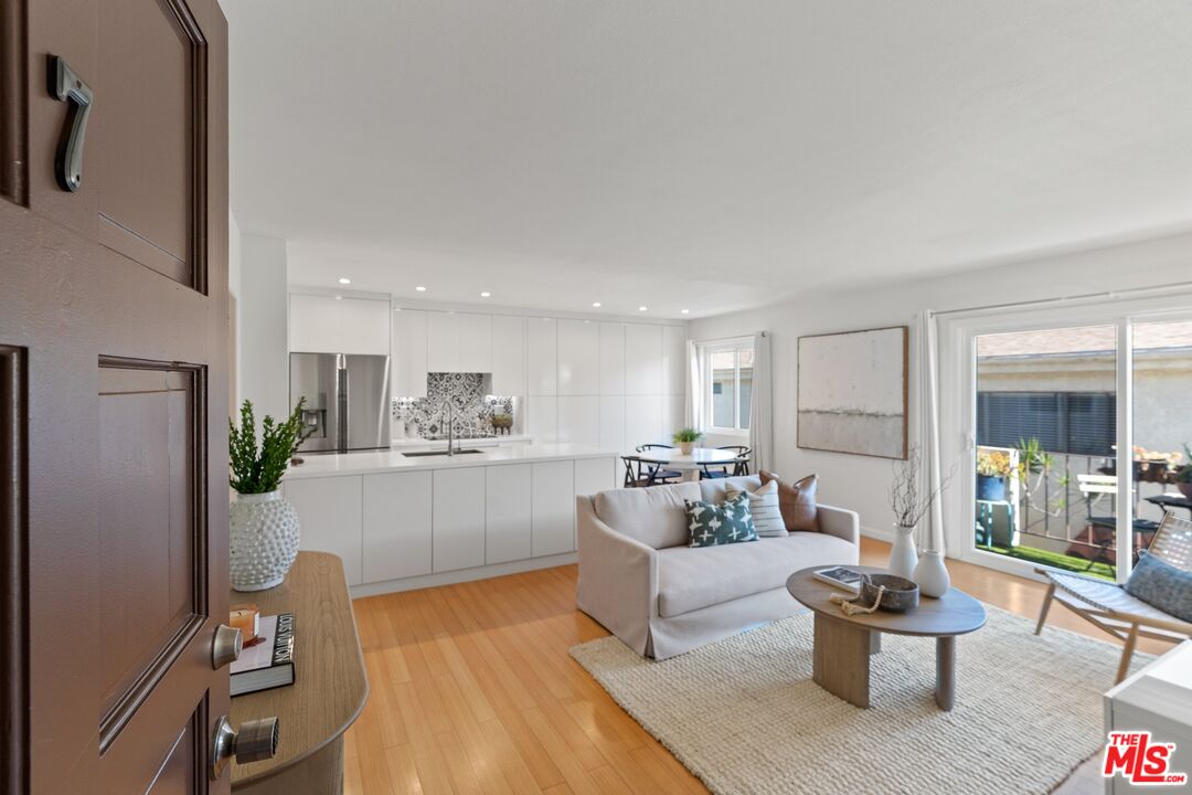 1231 Euclid St Unit: 7