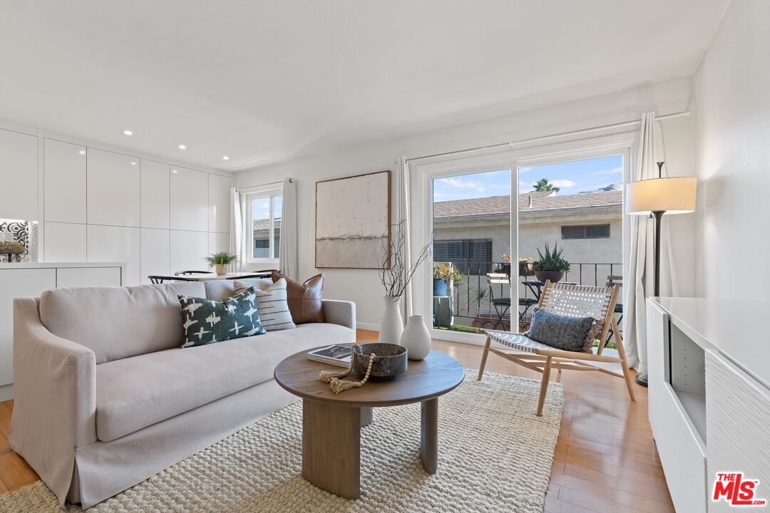 1231 Euclid St Unit: 7