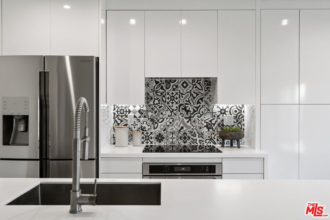 1231 Euclid St Unit: 7