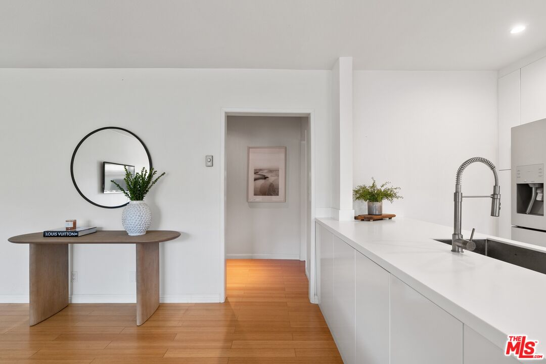 1231 Euclid St Unit: 7