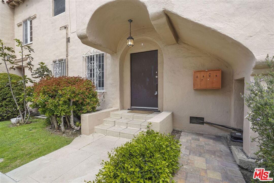 203 S Arnaz Dr Unit: A