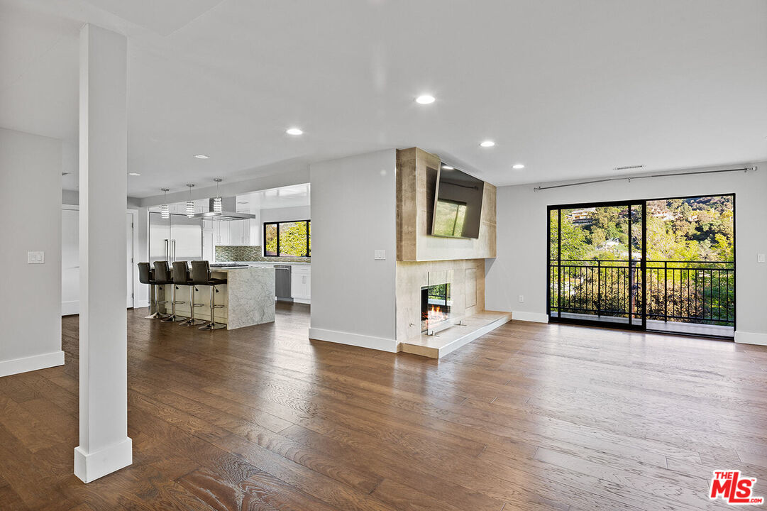 2926 Graceland Way