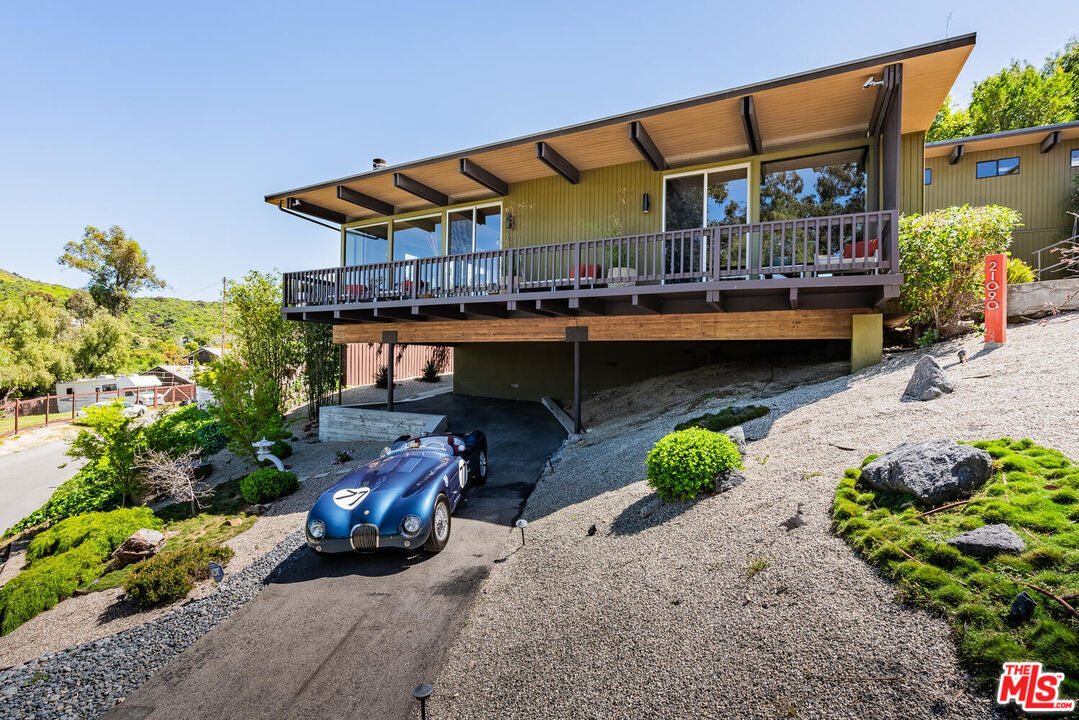 21090 Rios St