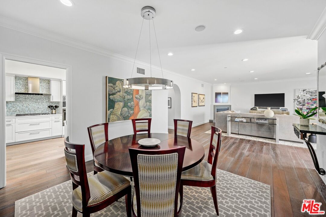 11863 Darlington Ave Unit: PH404