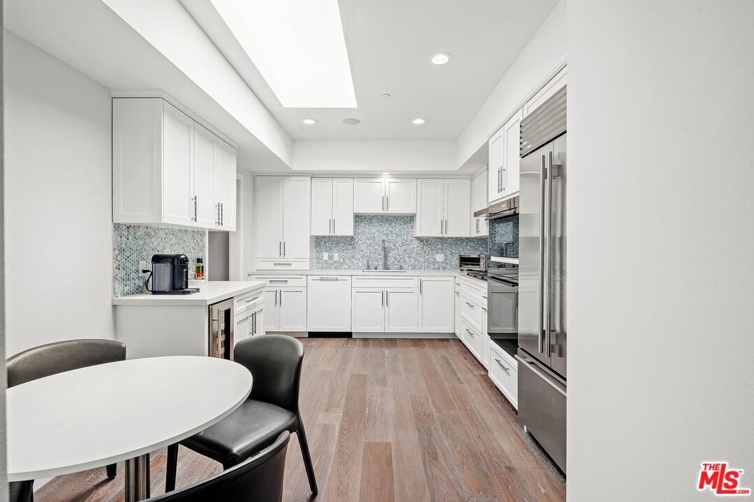 11863 Darlington Ave Unit: PH404