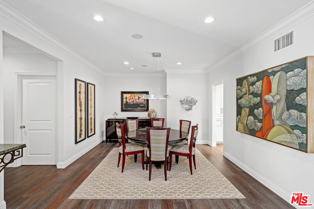 11863 Darlington Ave Unit: PH404