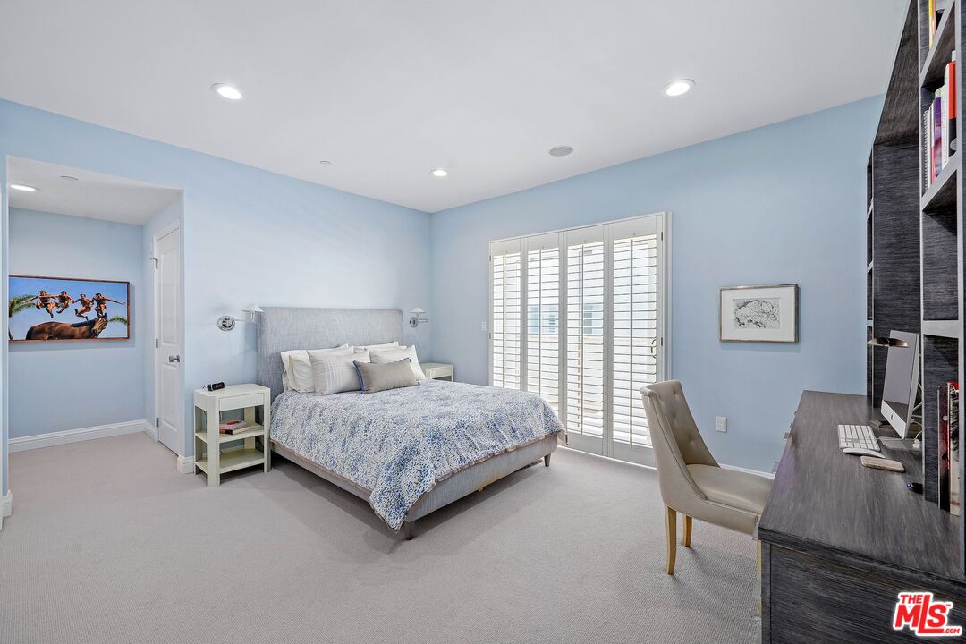 11863 Darlington Ave Unit: PH404