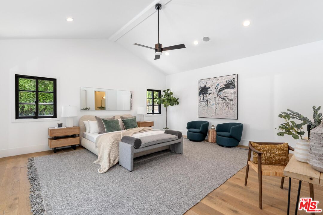 10928 Seguro Dr