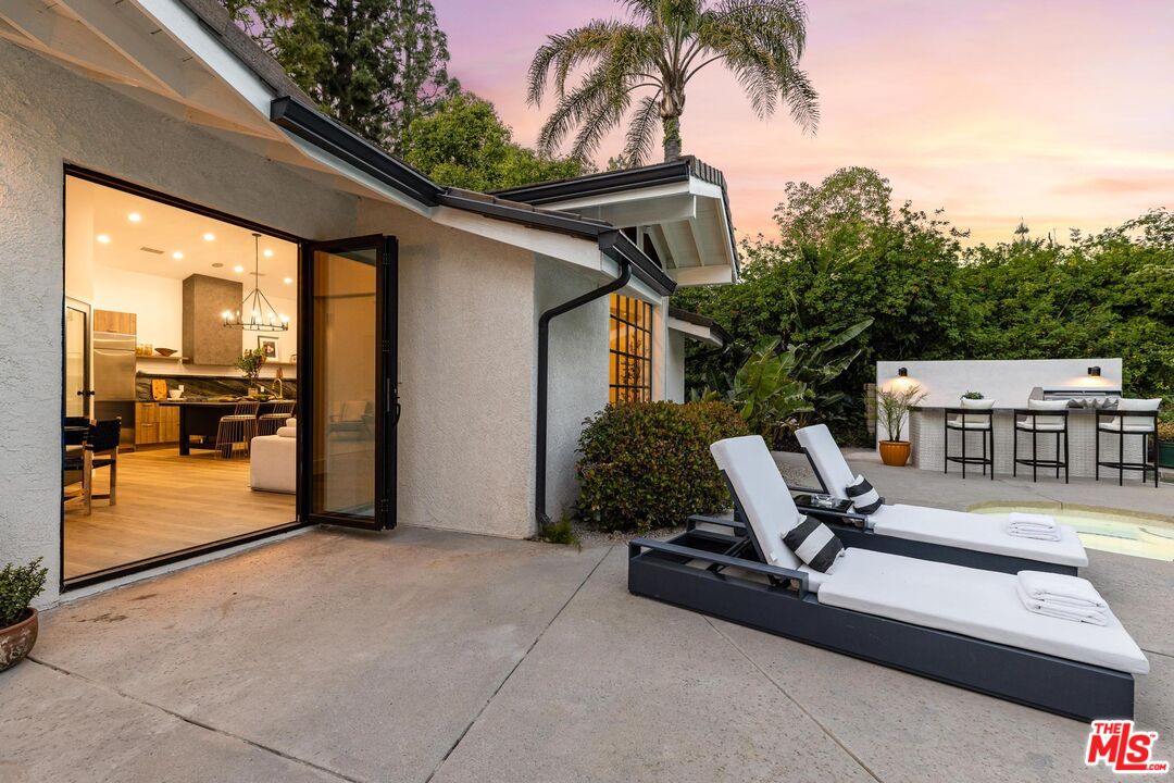 10928 Seguro Dr