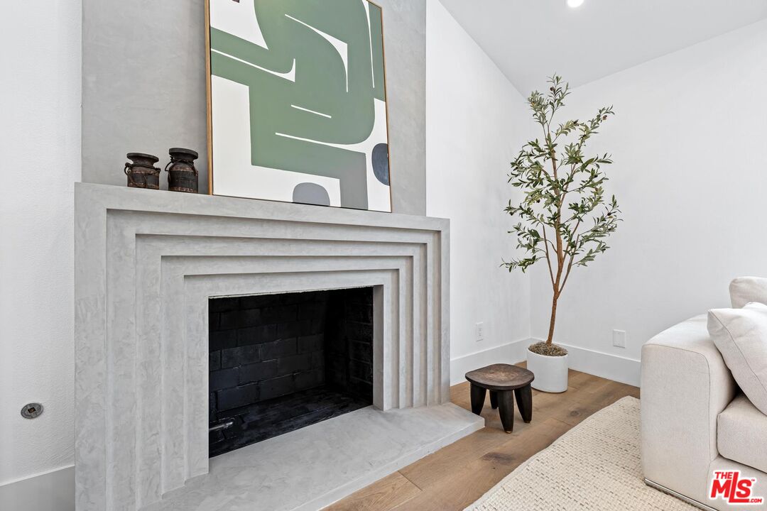 10928 Seguro Dr
