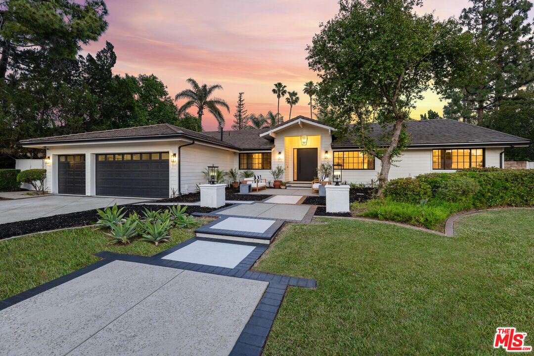 10928 Seguro Dr