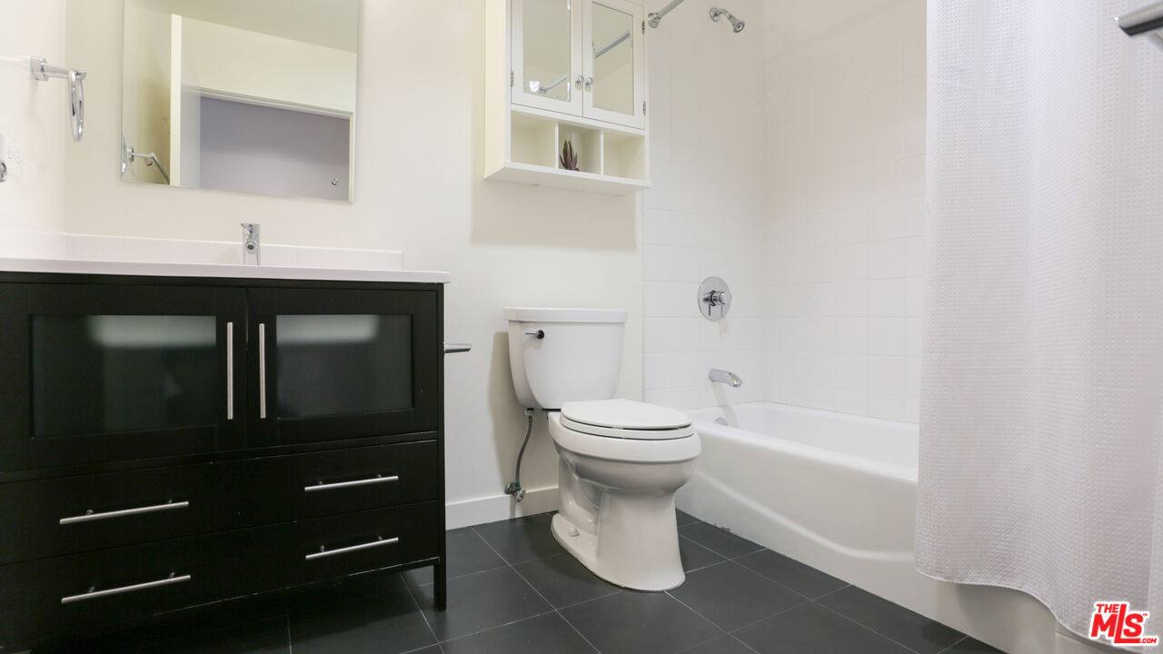 1610 Broadway Unit: 102