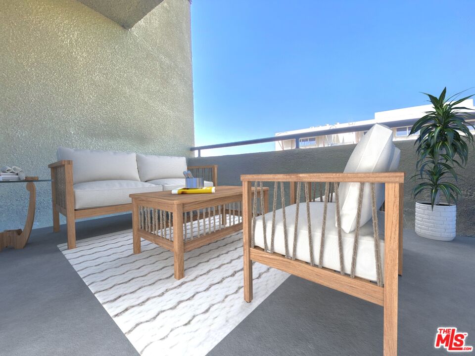 1610 Broadway Unit: #301