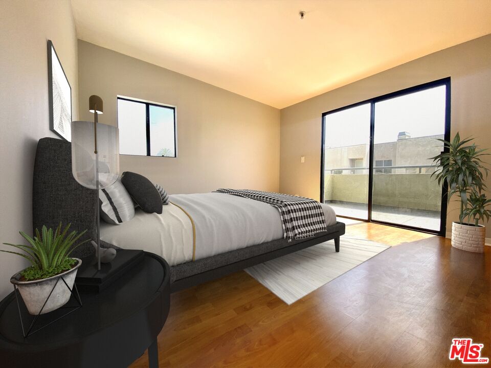 1610 Broadway Unit: #301
