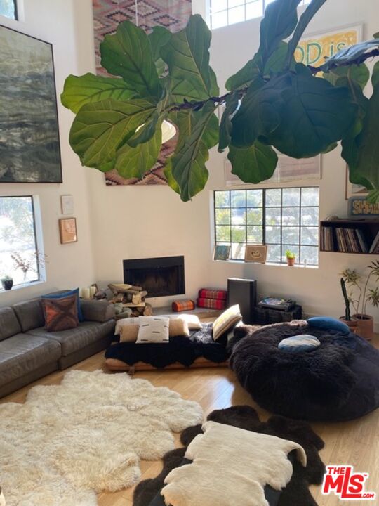 533 Venice Way