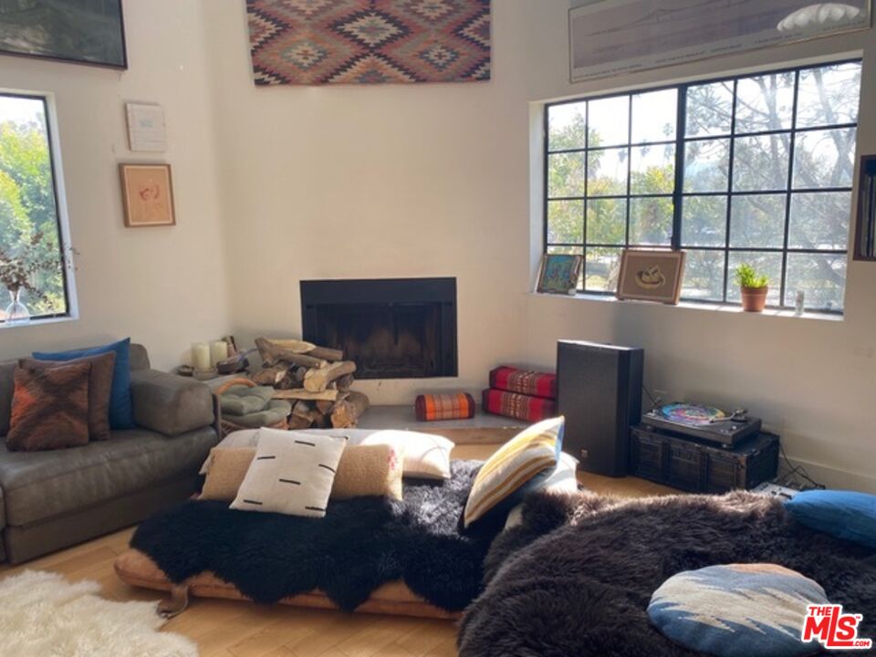 533 Venice Way