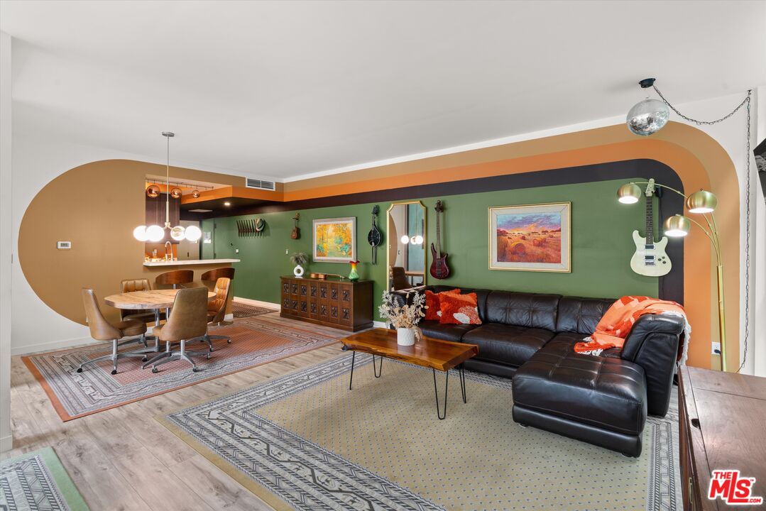 7960 Selma Ave Unit: 207