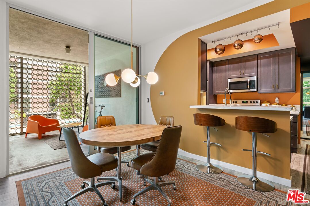 7960 Selma Ave Unit: 207