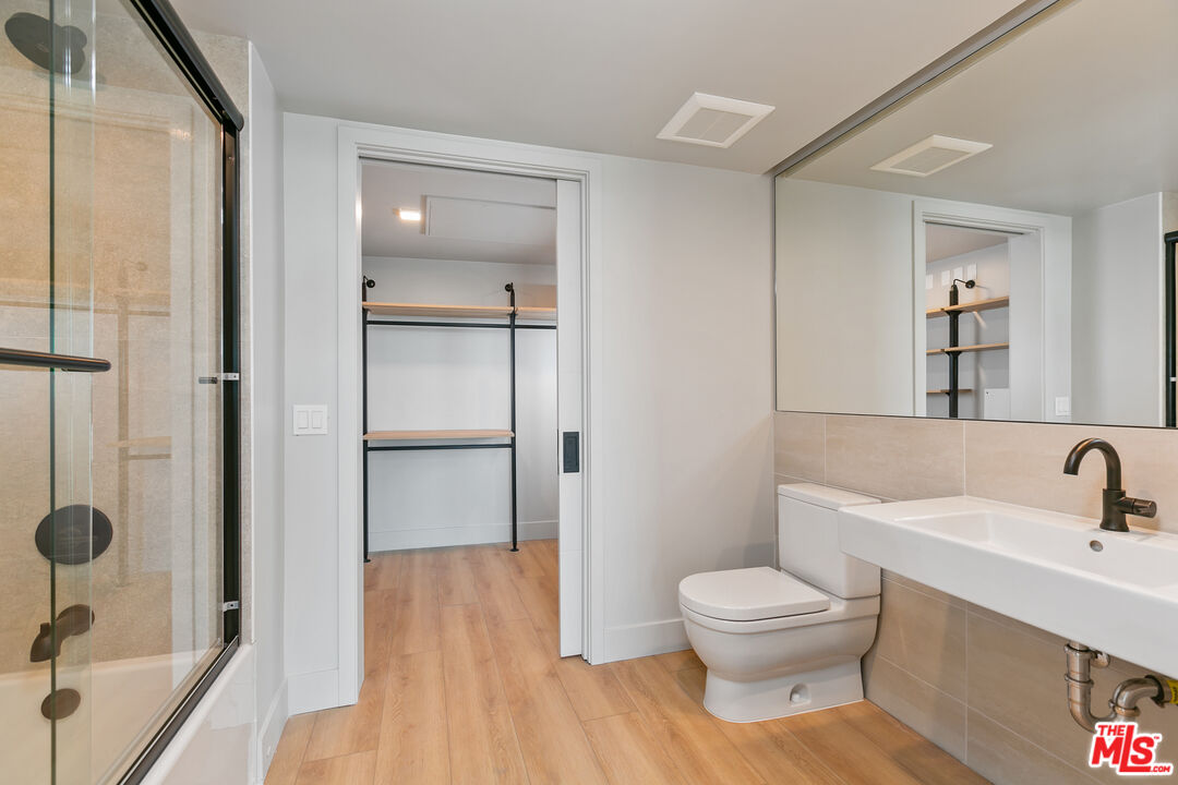 12431 Rochester Ave Unit: 408