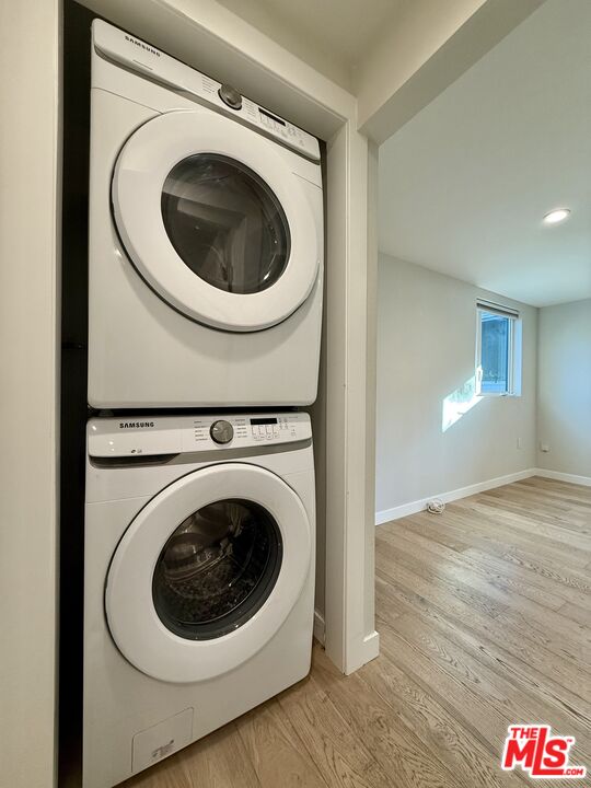 330 Parkman Ave Unit: 1/2
