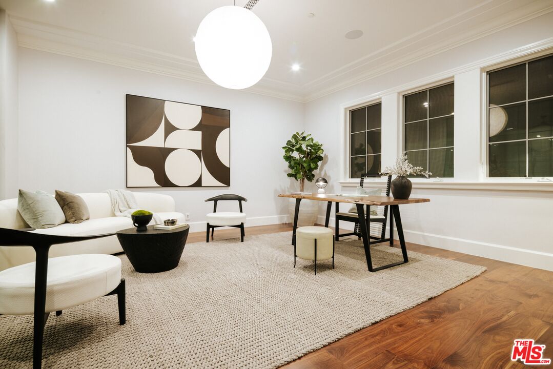 808 SAN VICENTE BLVD