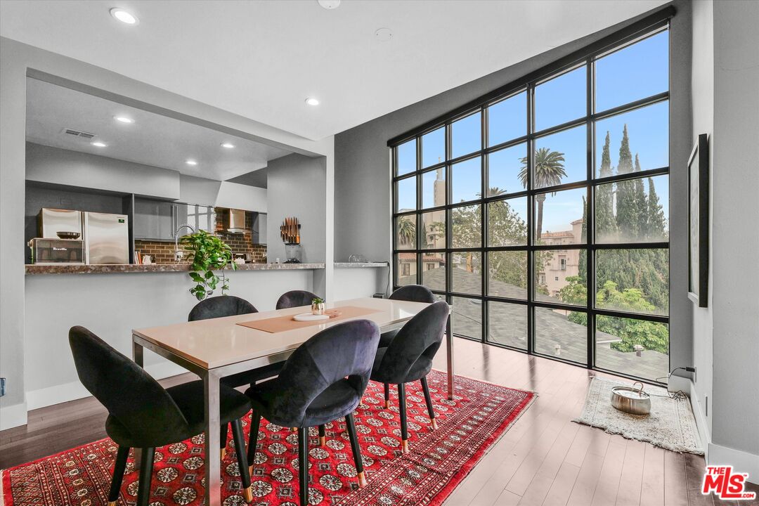 1670 Malcolm Ave Unit: 302