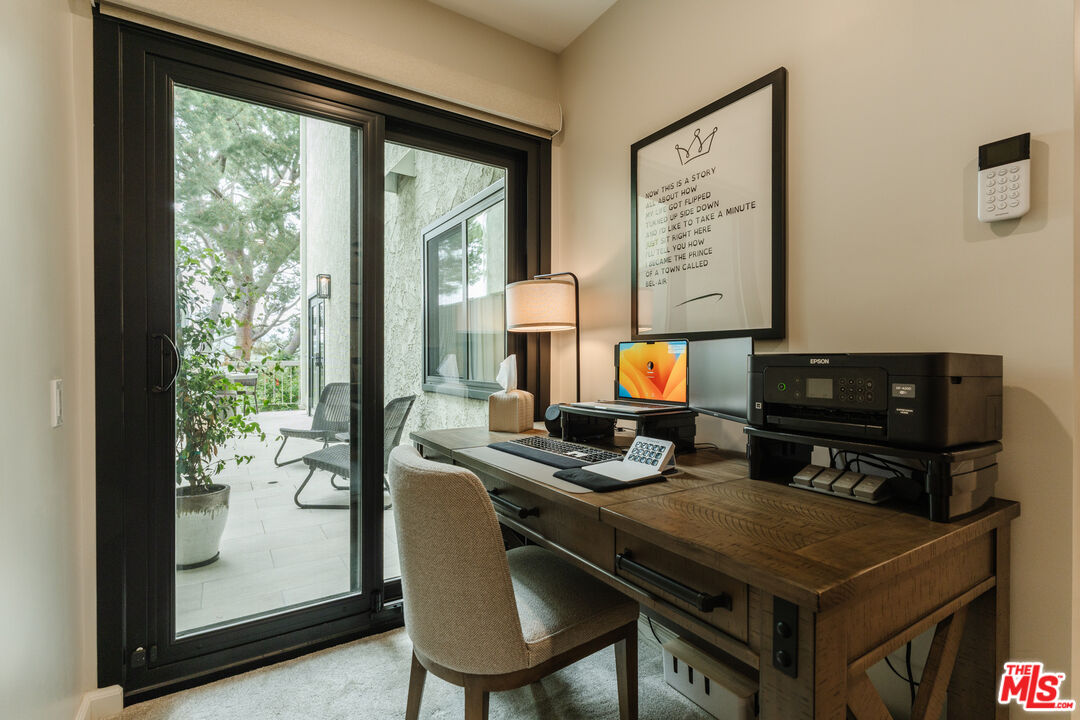 2345 Roscomare Rd Unit: 204