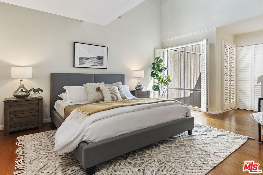 1220 Manning Ave Unit: 4