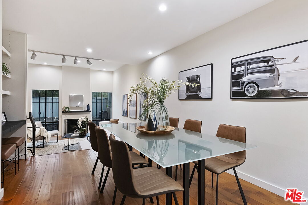 1220 Manning Ave Unit: 4